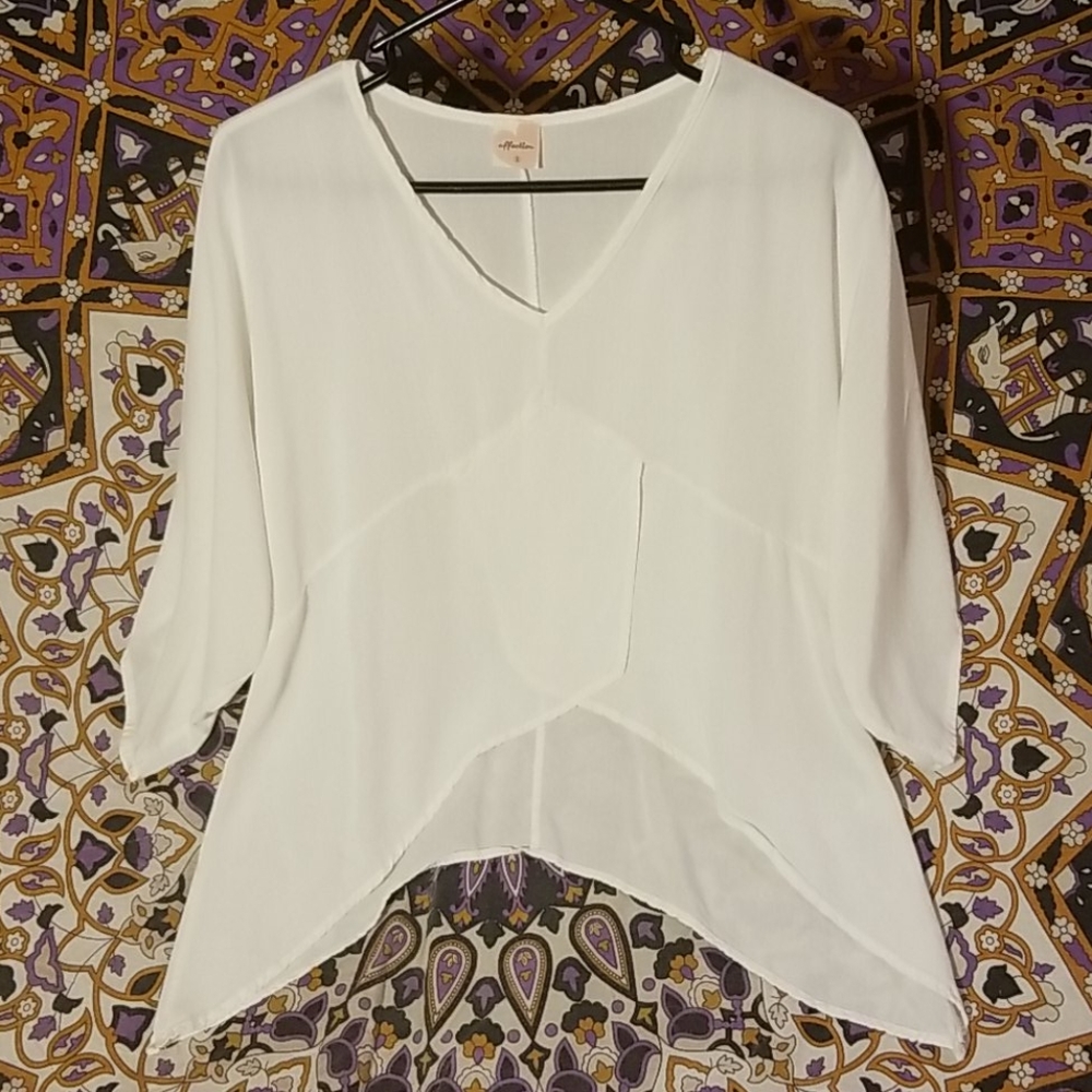 Effortless Angel-Sleeve Blouse